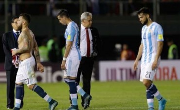 Argentina empato con Paraguay en pobre desempeño