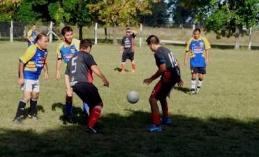 Veteranos jugaron en Alvarez de Toledo