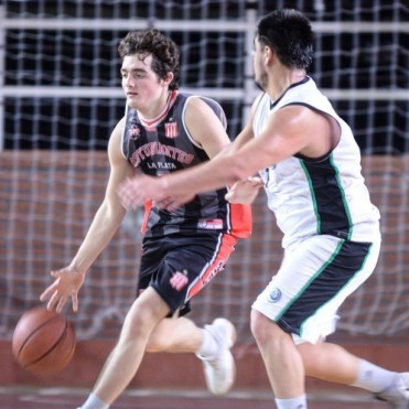 Primera victoria en el Federal del Estudiantes de Juan Pedro Mazza