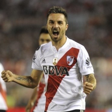 River le gan&oacute; a Lan&uacute;s y est&aacute; m&aacute;s cerca de otra final