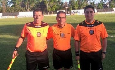 Alumnos del curso de árbitros en Saladillo hacen prácticas oficiales