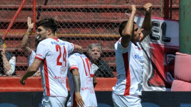 Huracán le metió 4 a un Lanús que jugó pensando en River