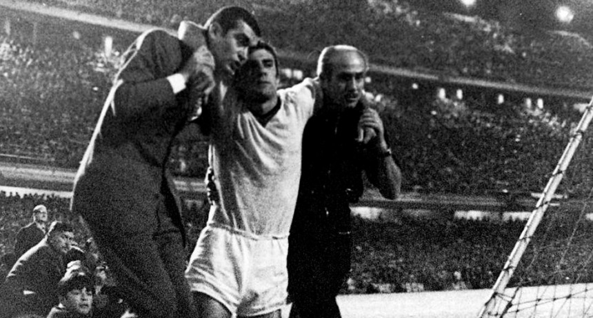 "La gloria o Devoto": a 50 a&ntilde;os de la final de clubes m&aacute;s violenta de la historia
