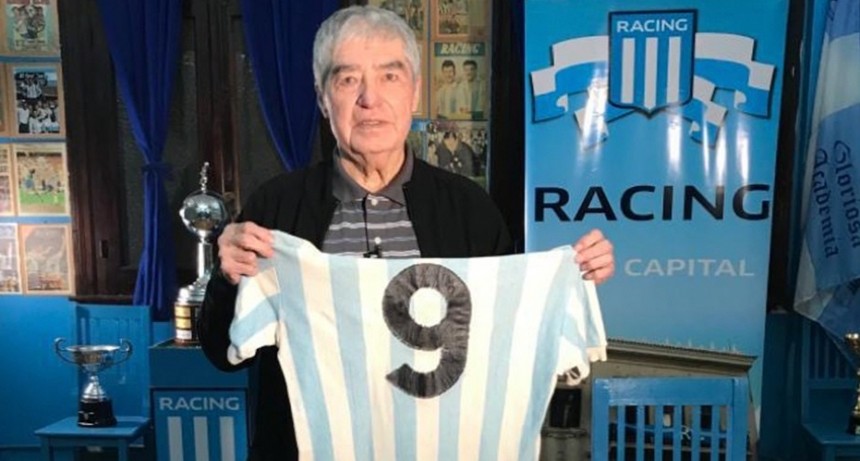 El "Chango" C&aacute;rdenas se reencontr&oacute; con su camiseta del t&iacute;tulo mundial tras 52