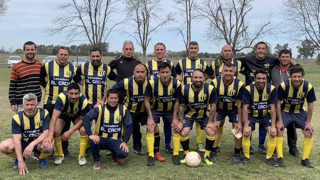 Fútbol: Hubo acción por el Torneo de Veteranos en Toledo 