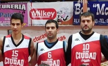 Ciudad de Saladillo estrena el titulo de campeón ante Bragado club