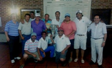 Las Mulitas gan&oacute; la gran final del Circuito 4 Zonas