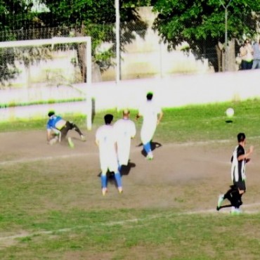 Huracán se que quedó con la primera final de primera división. 