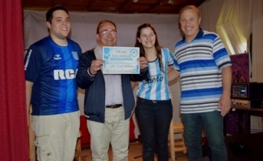 Salom&oacute;n particip&oacute; de la creaci&oacute;n de la Filial local  de Racing Club