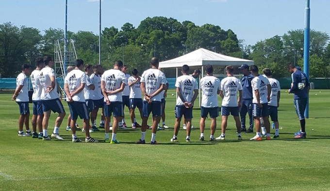Argentina volvi&oacute; a entrenar tras la goleada