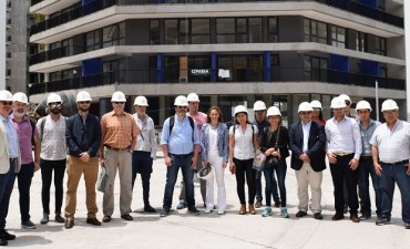 Salomón visitó la Villa Olímpica