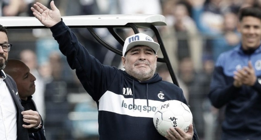 Gimnasia, con Maradona, concentra en el predio de AFA de cara al clásico