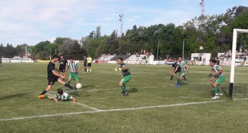 Hurac&aacute;n pas&oacute; a semifinales en accidentado partido
