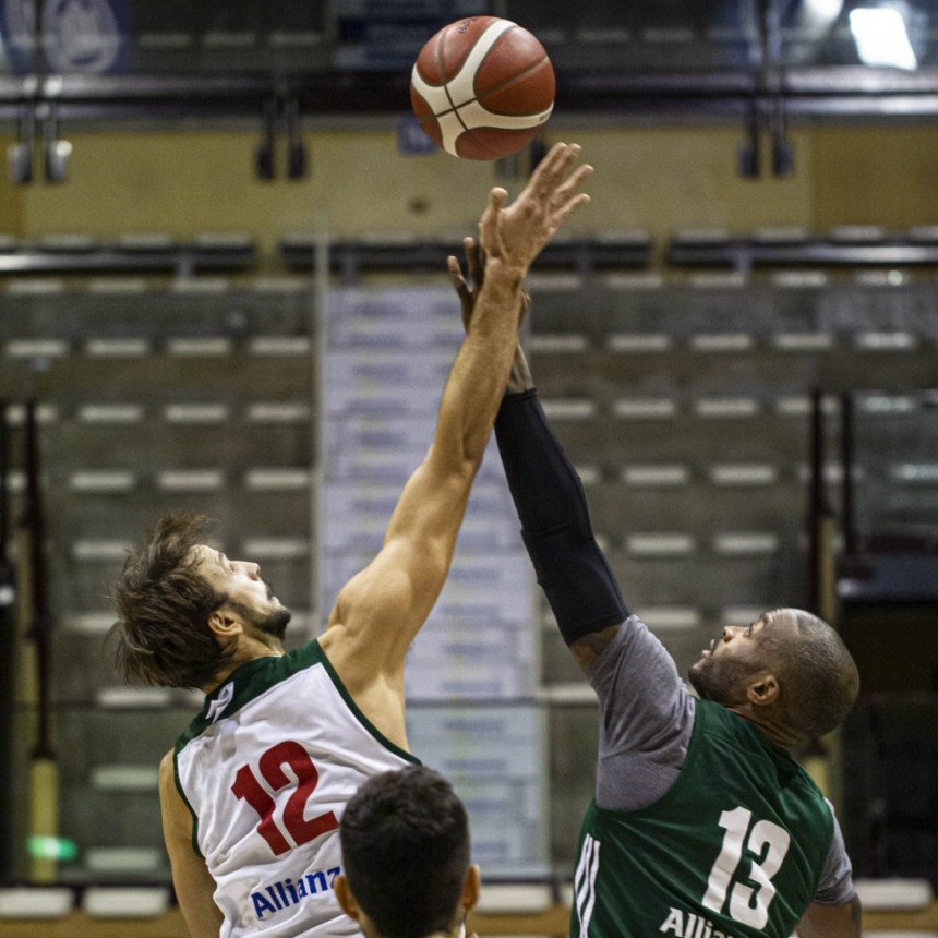 Partido amistoso del equipo de Marcos Del&iacute;a en el Allianz Dome