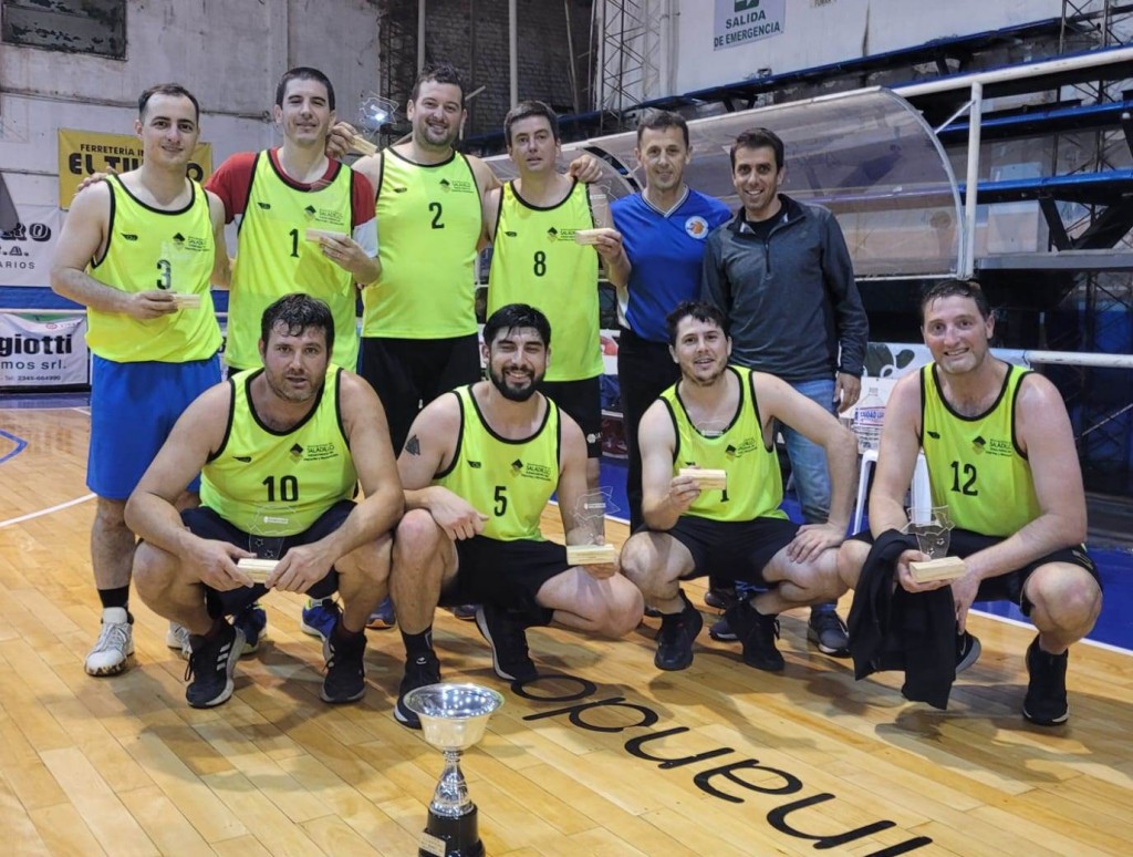 Los Ocho y Pico campeones del Torneo de Maxibasquet