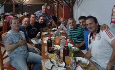 Equipo de Maxibasquet despidió el año deportivo