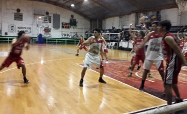 Juveniles del club Ciudad en la final del Torneo local