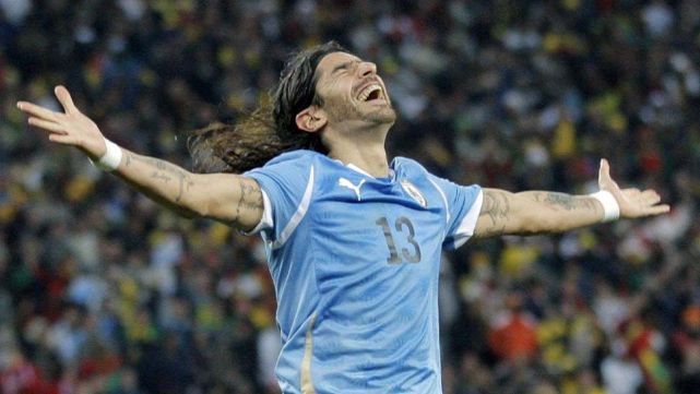 El "Loco" Abreu, en la historia del f&uacute;tbol mundial