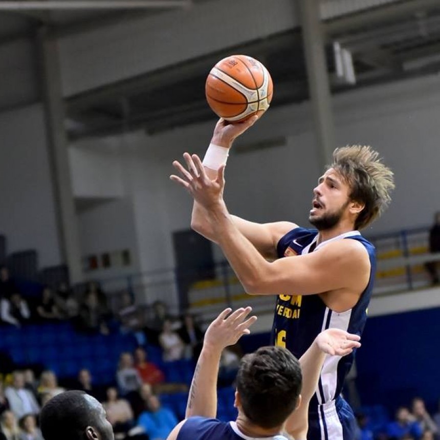 El Murcia de Marcos Delía logra un trabajado triunfo ante el Ventspils 