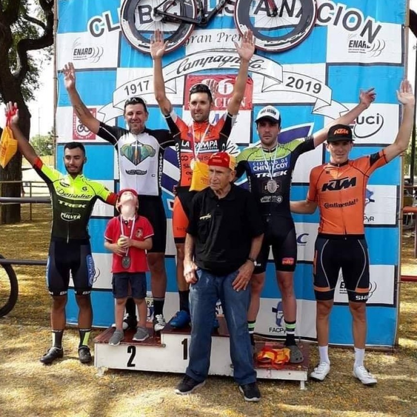 Sebastián Tolosa se quedó con el Gran Premio Campagnolo