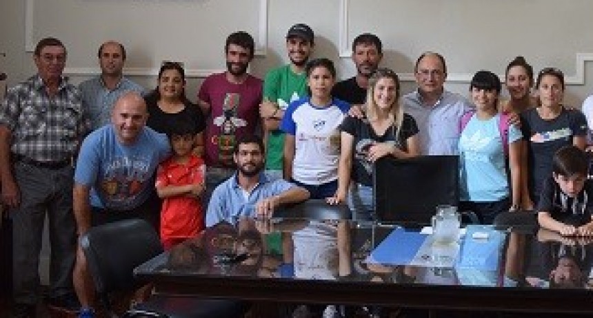 José L. Salomón recibió a deportistas destacados de Saladillo