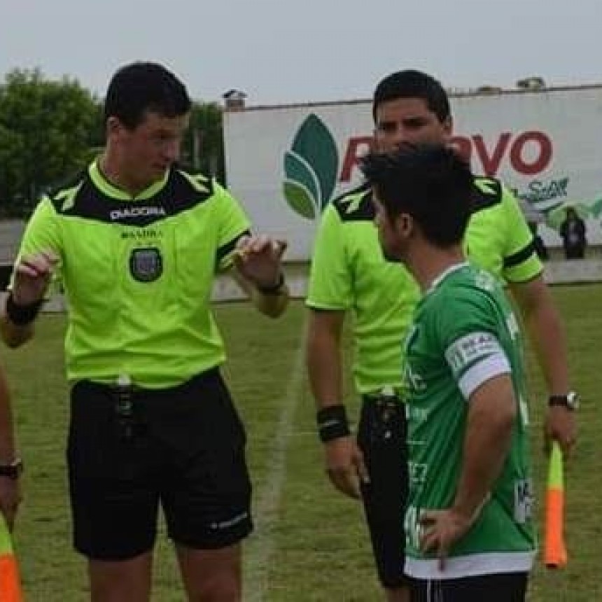 Fútbol: Terna saladillense para el duelo Colon de Chivilcoy ante Estrella (B)