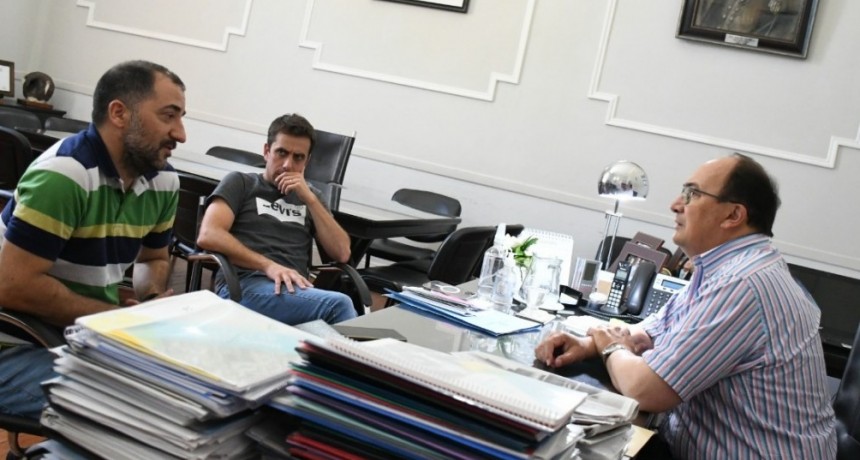 REUNIÓN CON SUBCOMISIÓN DE PADRES DE FÚTBOL DEL CLUB JACOBO URSO 