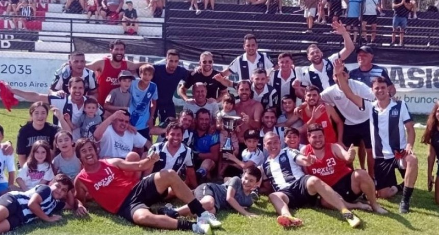 Fútbol: Huracán campeón en la categoría Senior del Clausura
